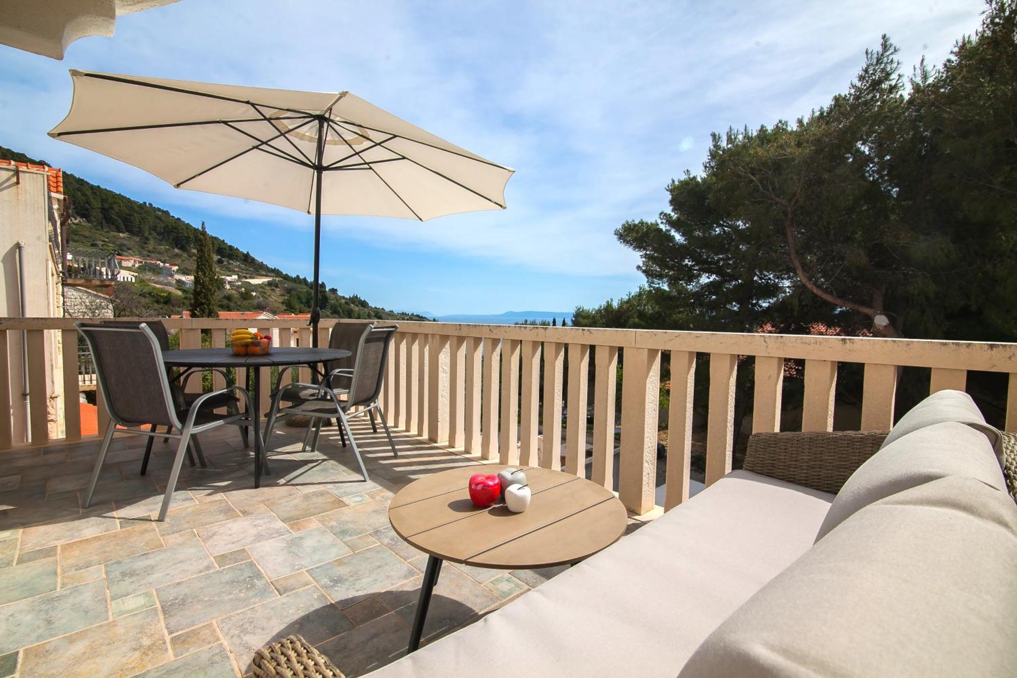 Helvetia Sunny Apartments Бол Екстер'єр фото