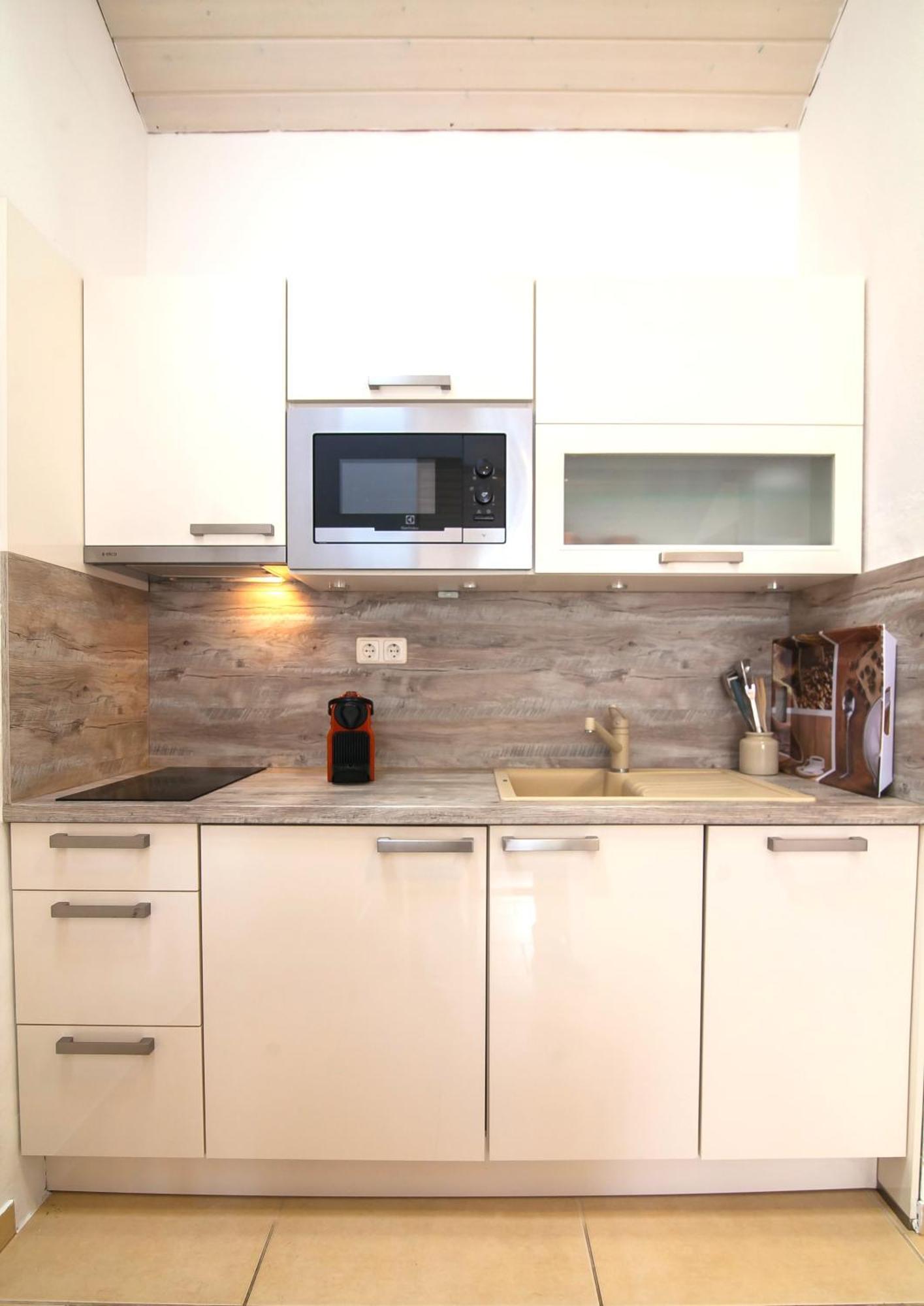 Helvetia Sunny Apartments Бол Екстер'єр фото