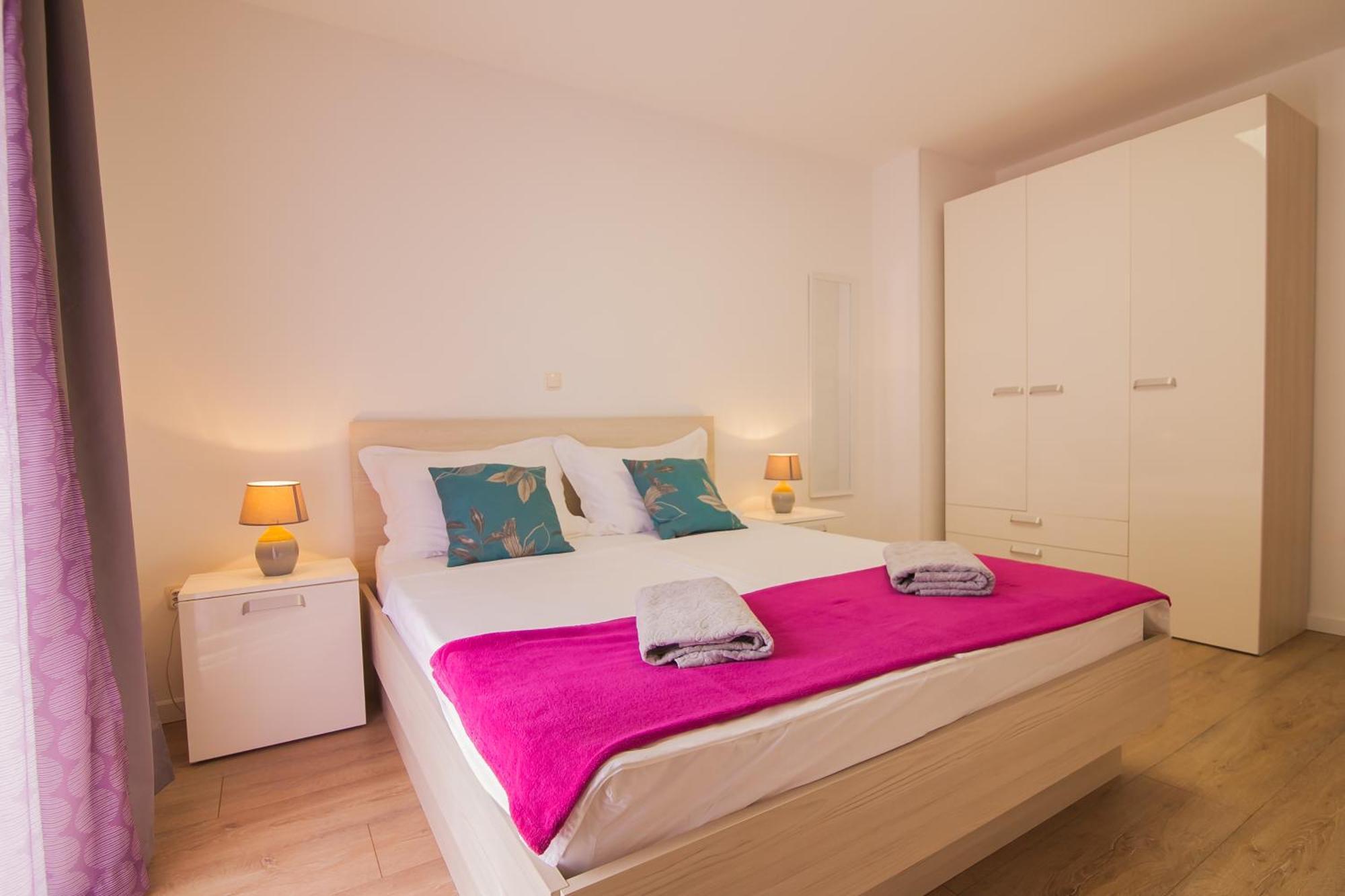 Helvetia Sunny Apartments Бол Екстер'єр фото