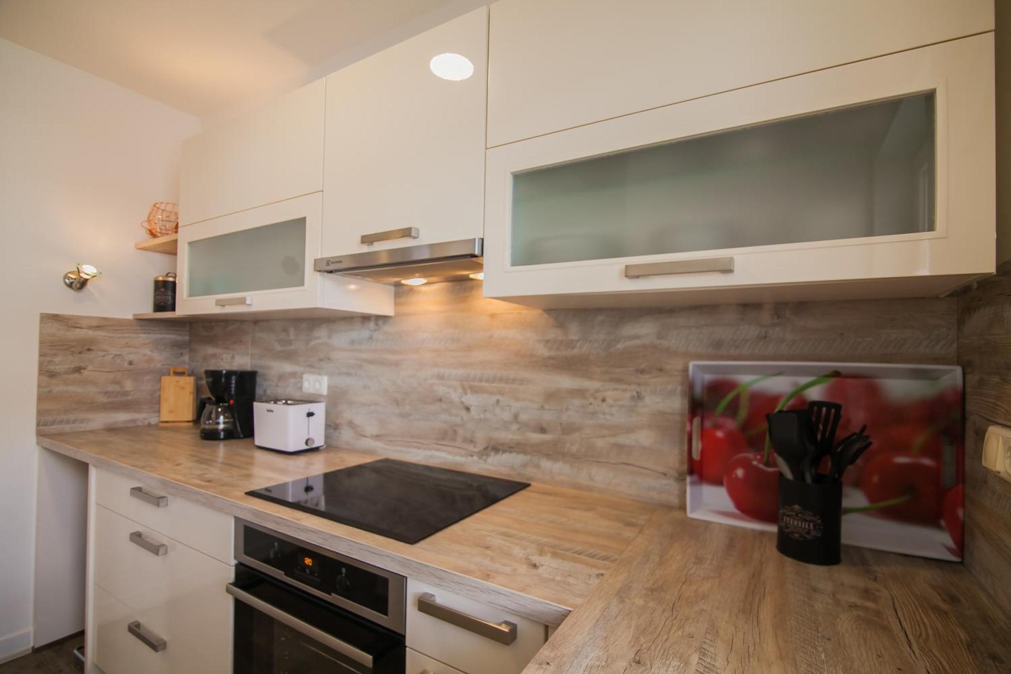 Helvetia Sunny Apartments Бол Екстер'єр фото