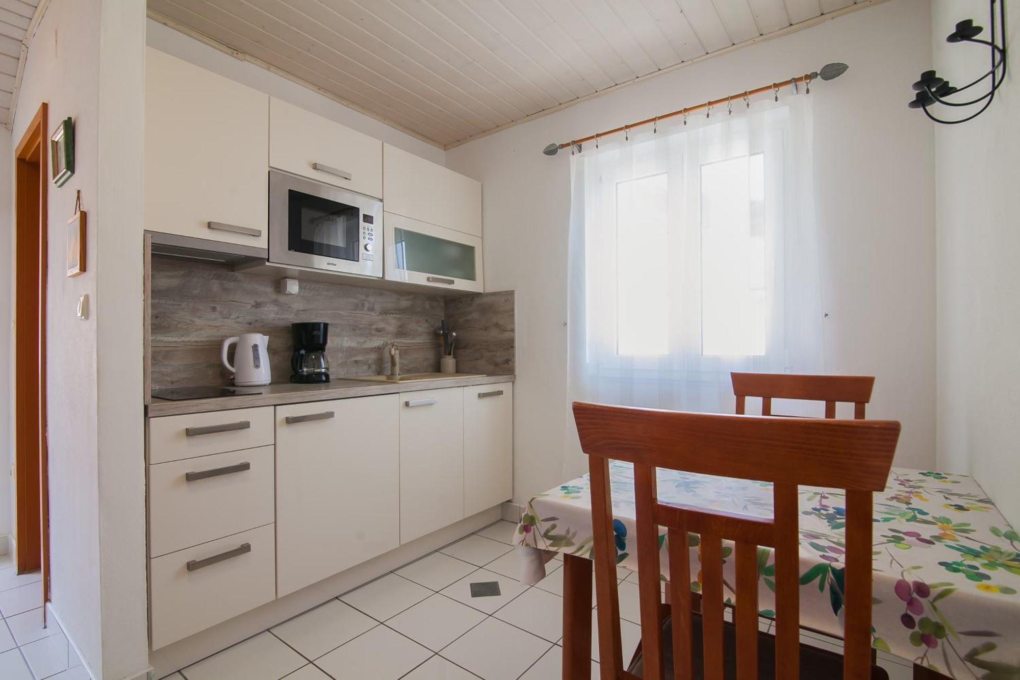 Helvetia Sunny Apartments Бол Екстер'єр фото