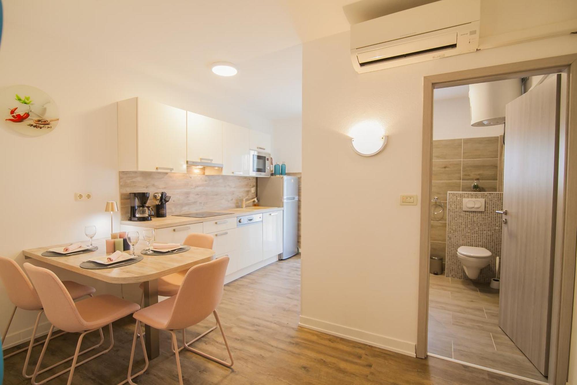 Helvetia Sunny Apartments Бол Екстер'єр фото