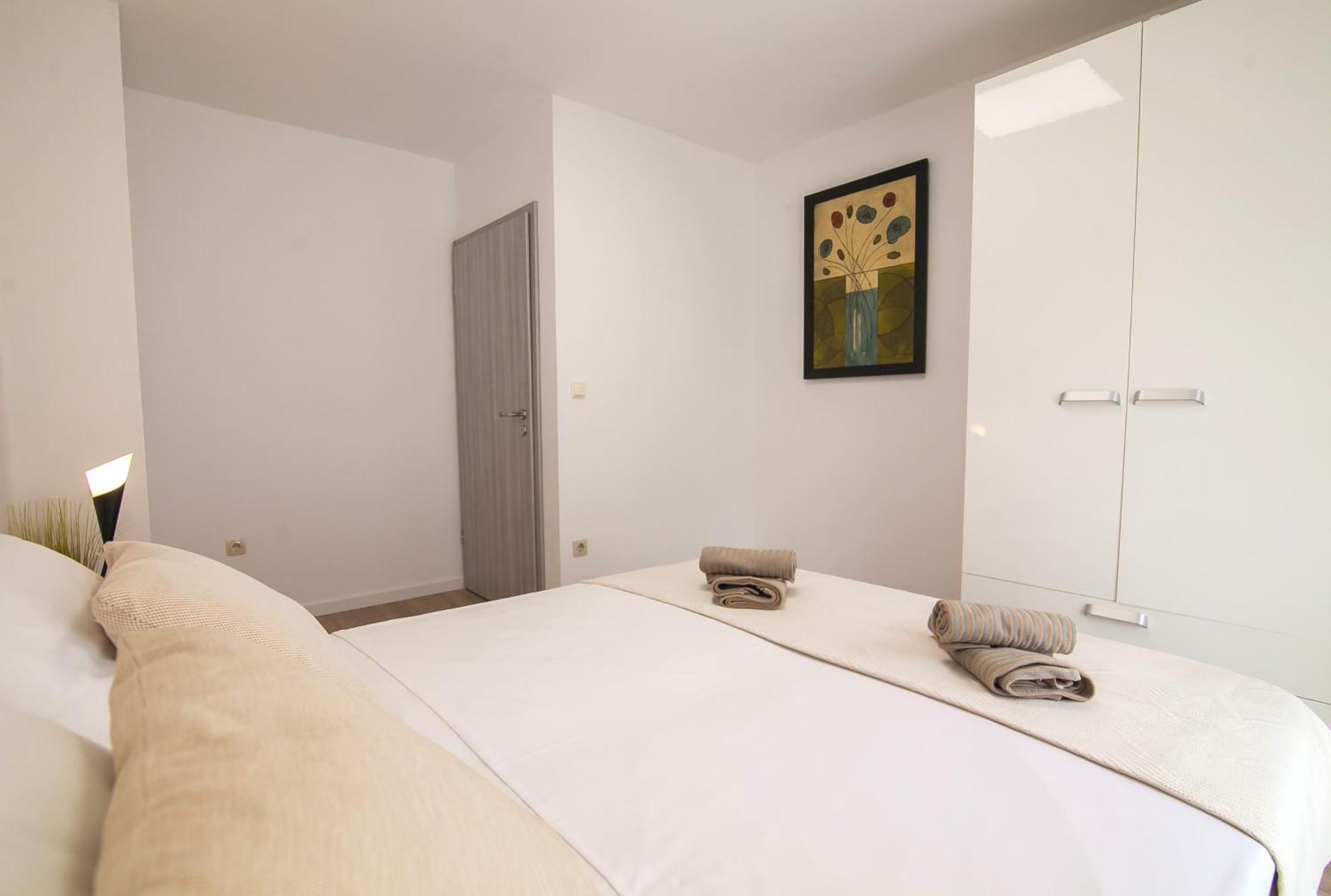 Helvetia Sunny Apartments Бол Екстер'єр фото