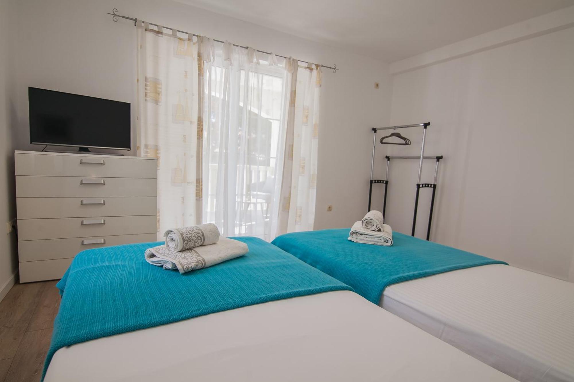 Helvetia Sunny Apartments Бол Екстер'єр фото