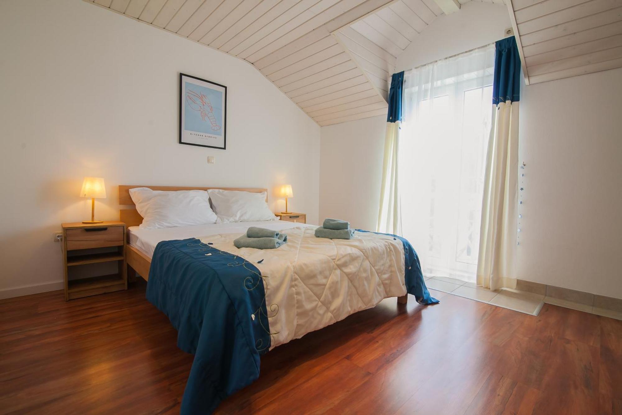 Helvetia Sunny Apartments Бол Екстер'єр фото