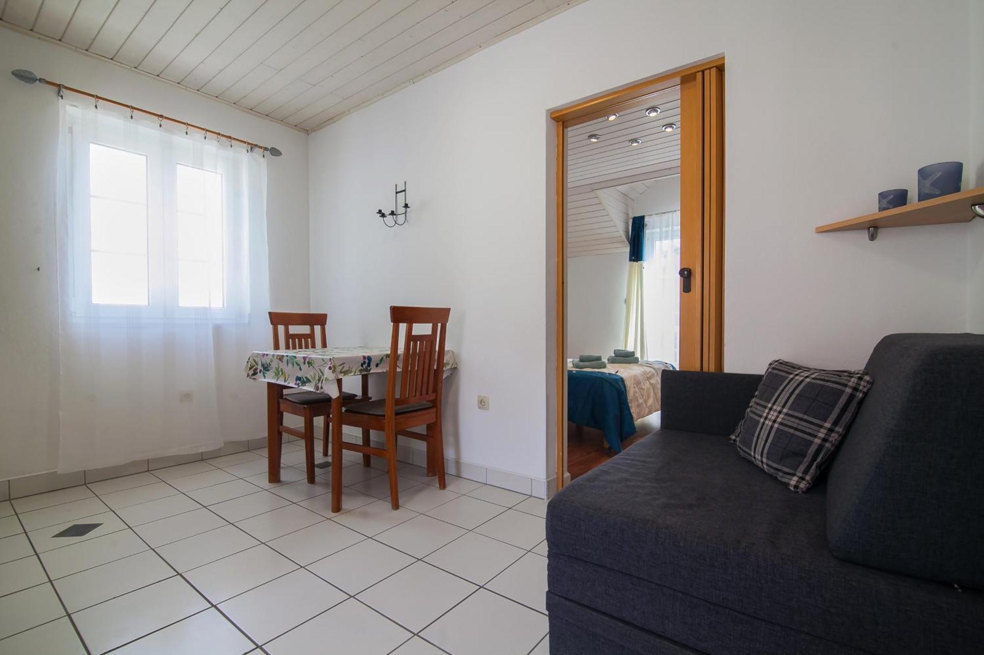 Helvetia Sunny Apartments Бол Екстер'єр фото